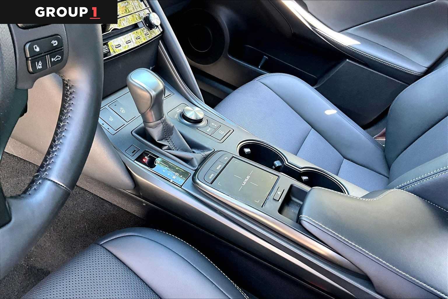 Used 2025 Lexus IS 350 F Sport w/ Accessory Package 2 RWD image 15
