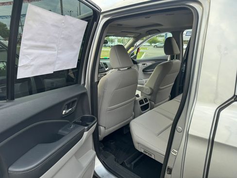 Used 2019 Honda Ridgeline RTL image 12