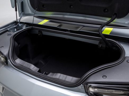 Used 2023 Chevrolet Camaro SS image 37