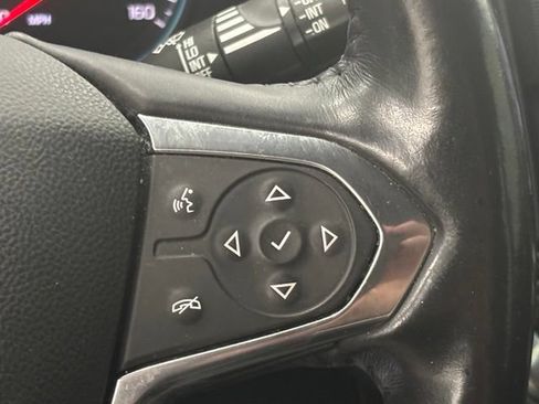 Used 2020 Chevrolet Traverse LT FWD image 22