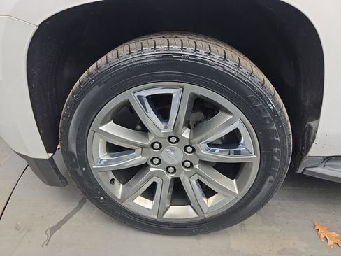 Used 2019 Chevrolet Tahoe LT w/ Luxury Package image 15