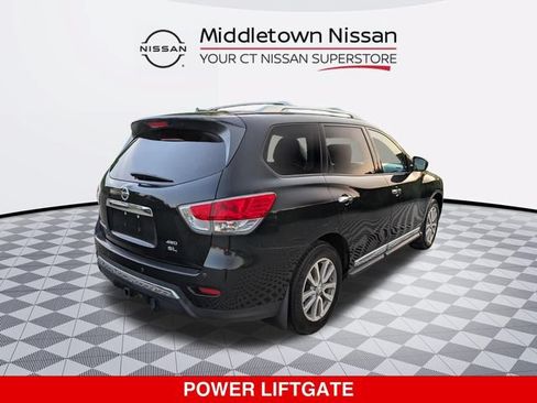 Used 2015 Nissan Pathfinder SL w/ SL Tech Package FWD image 3