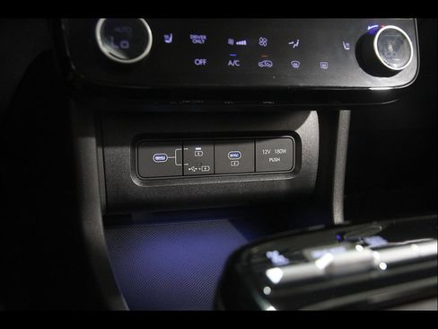 Certified 2025 Hyundai Tucson SEL AWD/4WD image 15