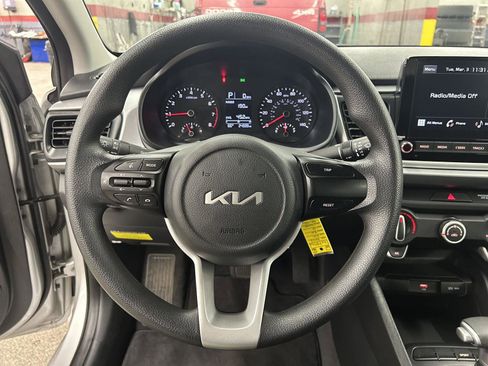 Used 2022 Kia Rio LX image 15