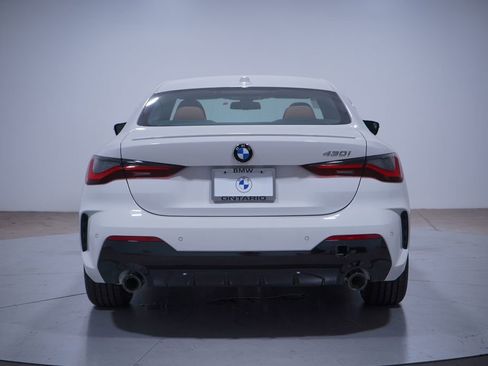 Used 2026 BMW 430i Coupe w/ M Sport Package RWD image 4