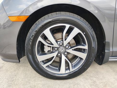 Certified 2024 Honda Odyssey Touring image 27