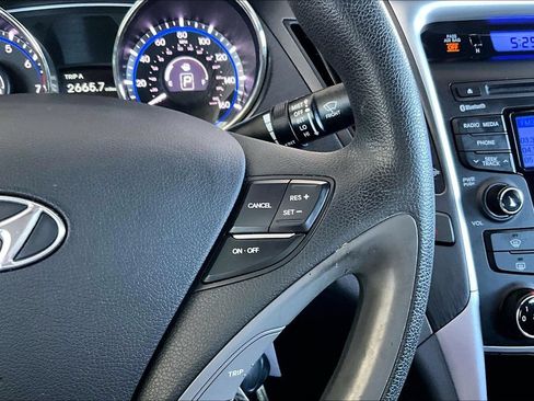 Used 2012 Hyundai Sonata GLS w/ Popular Equipment Pkg FWD image 12