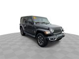 Used 2018 Jeep Wrangler Unlimited Sahara image 2