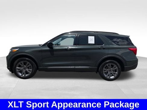 Used 2024 Ford Explorer XLT w/ Equipment Group 202A AWD/4WD image 2