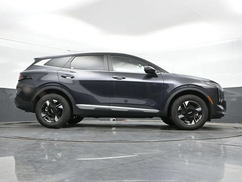 Used 2026 Kia Sportage LX AWD/4WD image 42