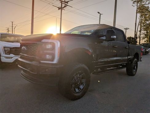 Used 2023 Ford F250 Lariat w/ Lariat Ultimate Package image 7