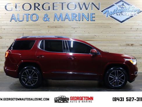 Used 2019 GMC Acadia Denali w/ Technology Package FWD image 1
