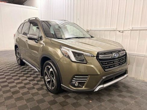 Used 2022 Subaru Forester Touring AWD/4WD image 23
