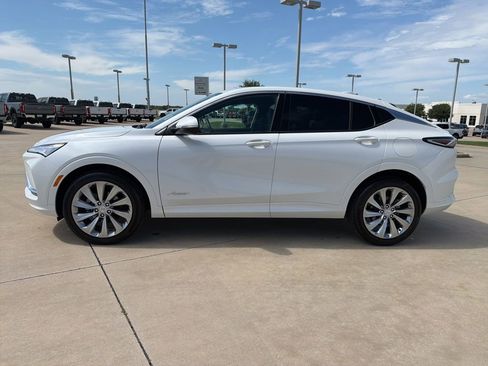 Used 2025 Buick Envista Avenir FWD image 2