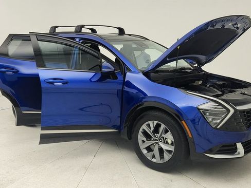 Used 2025 Kia Sportage SX FWD image 9