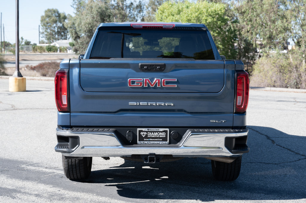 Used 2024 GMC Sierra 1500 SLT AWD/4WD image 6