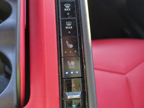 Certified 2020 Chevrolet Corvette Stingray Preferred Conv w/ 2LT Preferred Equipment Group image 20