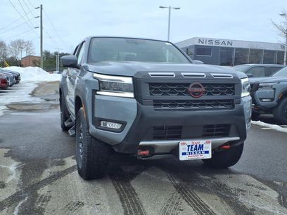 New 2025 Nissan Frontier PRO-4X w/ Pro Premium Package