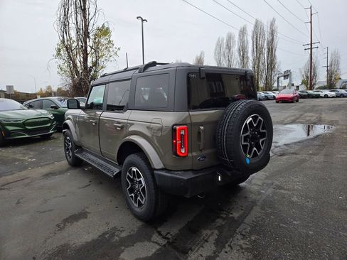 New 2025 Ford Bronco Outer Banks image 7