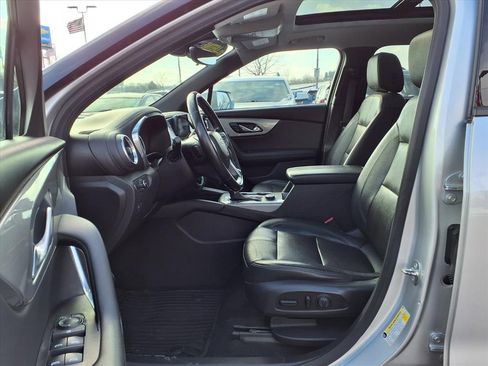 Used 2019 Chevrolet Blazer LT w/ Sun and Wheels Package image 21