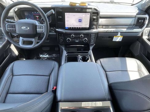New 2026 Ford F250 Lariat w/ Black Appearance Package AWD/4WD image 11