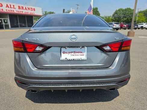Used 2019 Nissan Altima 2.5 SL FWD image 6