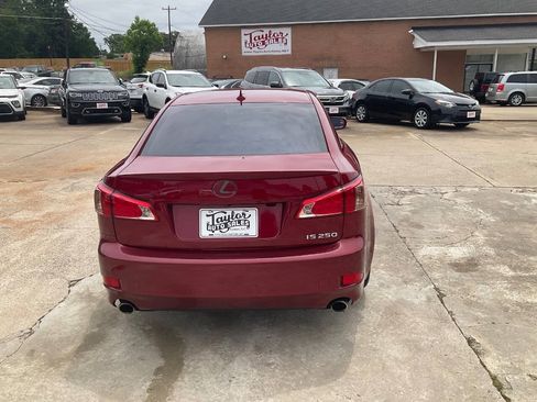 Used 2011 Lexus IS 250 w/ Premium Pkg Value Edition RWD image 4