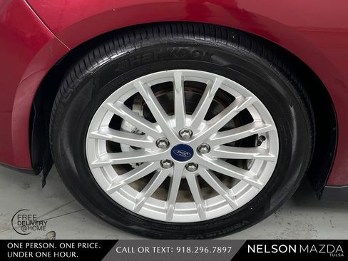 Used 2013 Ford C-MAX SEL image 11