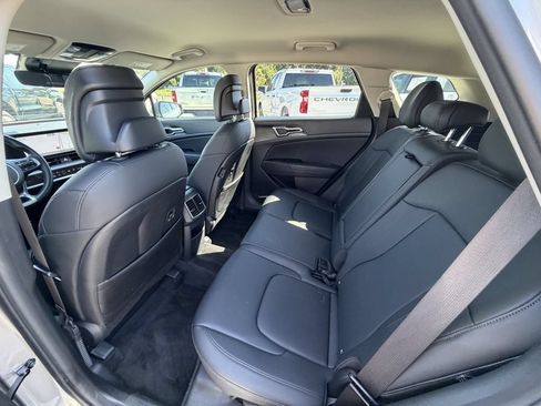 Certified 2024 Kia Sportage EX FWD image 12