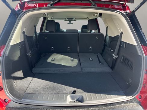 Certified 2026 Nissan Pathfinder SV AWD/4WD image 29