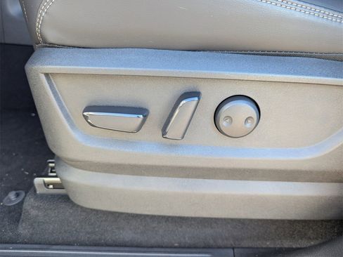 New 2026 Nissan Armada SL w/ Captain's Chari Seat Package image 14