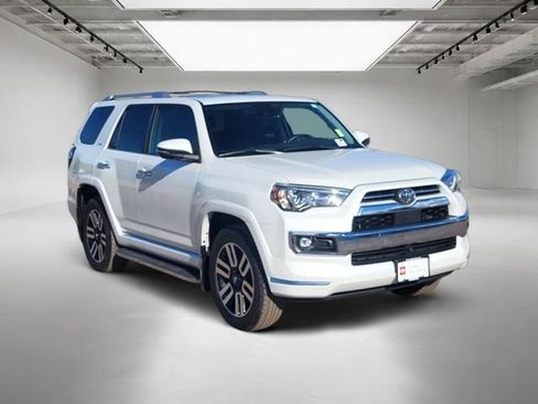 Used 2024 Toyota 4Runner Limited AWD/4WD image 8