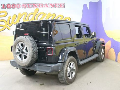 Used 2019 Jeep Wrangler Unlimited Sahara w/ Uconnect 4C Nav & Sound Group AWD/4WD image 8