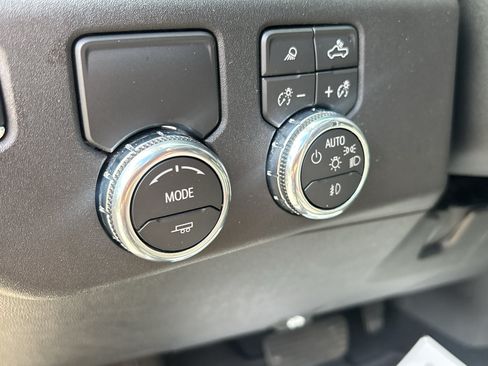 Used 2026 GMC Sierra 1500 SLT RWD image 18
