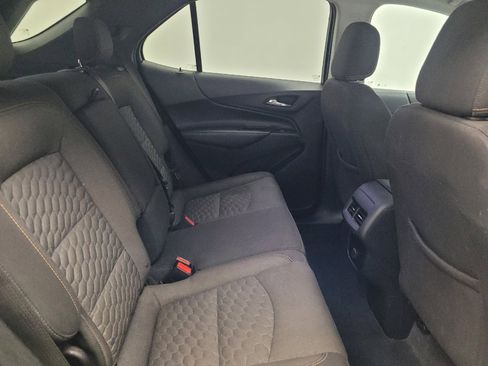 Used 2018 Chevrolet Equinox LT FWD image 19