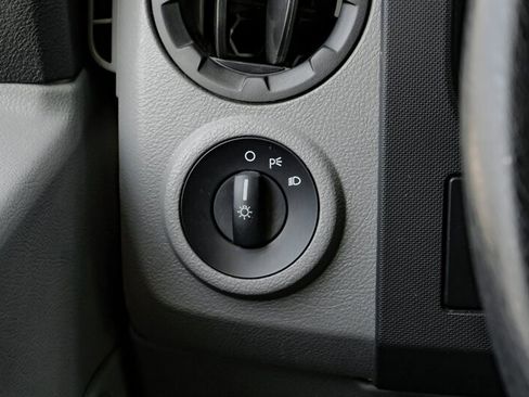 Used 2014 Ford E-350 and Econoline 350 Super Duty image 22