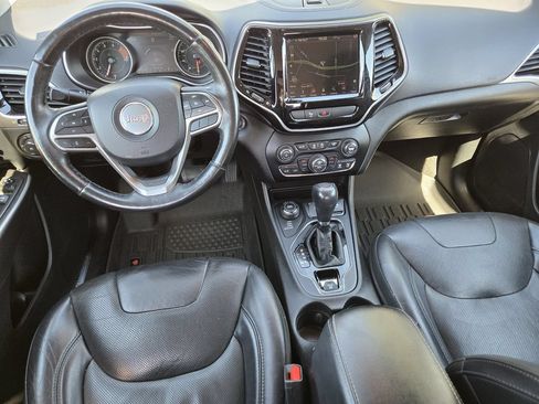 Used 2019 Jeep Cherokee Limited AWD/4WD image 19