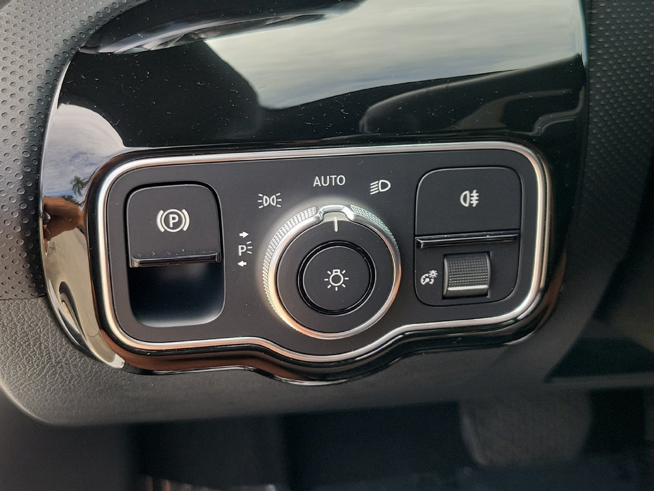 Used 2021 Mercedes-Benz CLA 250 image 29