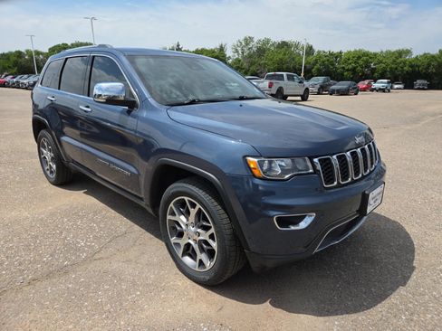 Used 2021 Jeep Grand Cherokee Limited w/ Trailer Tow Group IV AWD/4WD image 12