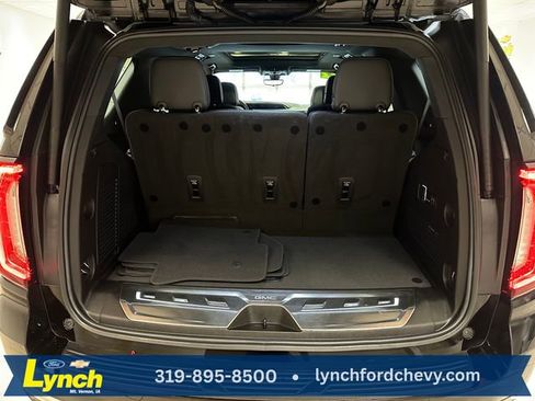 Used 2022 GMC Yukon Denali w/ Denali Premium Package AWD/4WD image 25