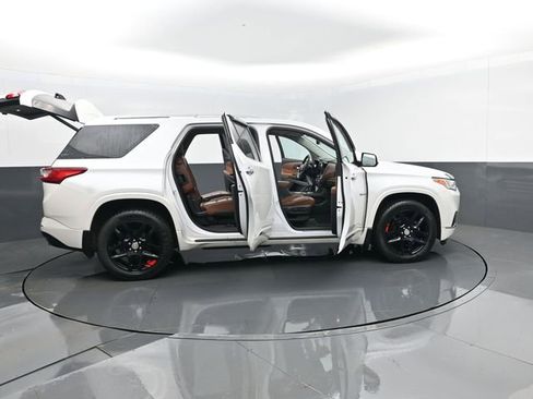 Used 2018 Chevrolet Traverse High Country w/ LPO, Floor Liner Package image 33