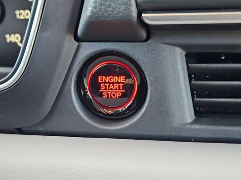 New 2025 Honda Pilot EX-L image 11