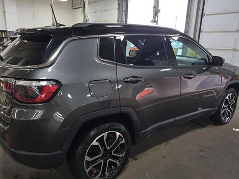 Used 2022 Jeep Compass Limited image 6