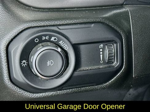 Used 2023 Jeep Wrangler Unlimited Sport AWD/4WD image 15