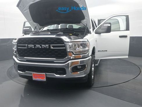 Used 2024 RAM 2500 Big Horn image 37