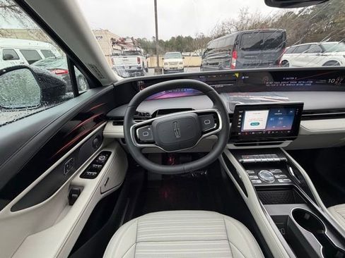 New 2026 Lincoln Nautilus Reserve w/ Jet Appearance Package image 9