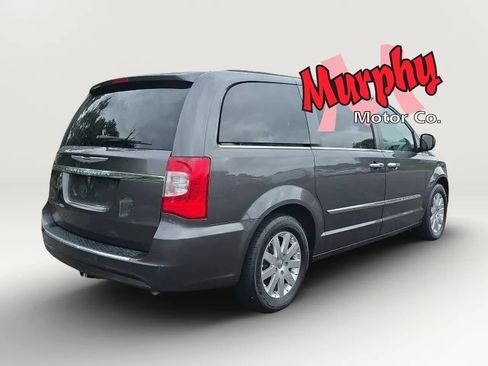 Used 2015 Chrysler Town & Country Touring w/ Driver Convenience Group FWD image 7