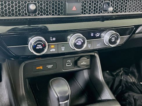 Used 2023 Honda Civic Sport image 15