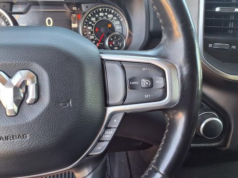 Used 2019 RAM 1500 Big Horn AWD/4WD image 33