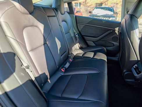 Used 2023 Tesla Model 3 Standard Range image 29